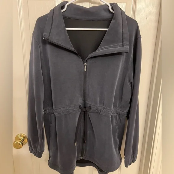 Lululemon Softstreme Cinch-Waist Jacket - Picture 2 of 5